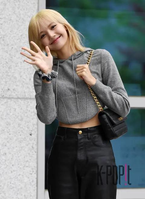LISA (BLACKPINK) — Airport