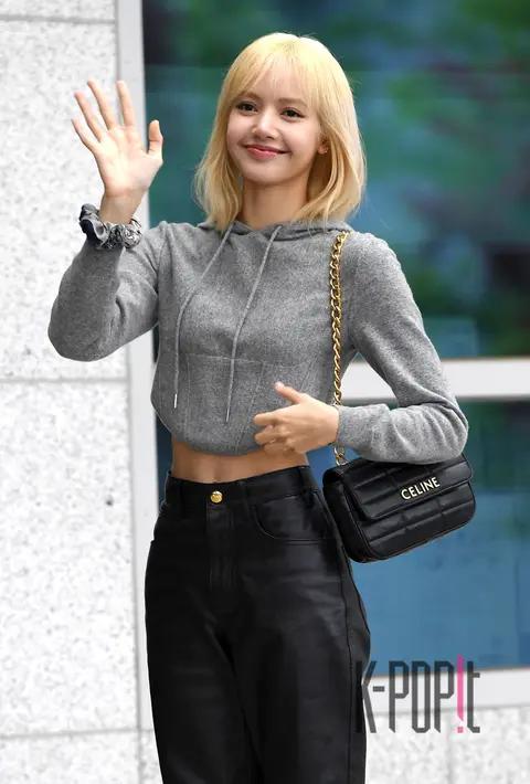 LISA (BLACKPINK) — Airport