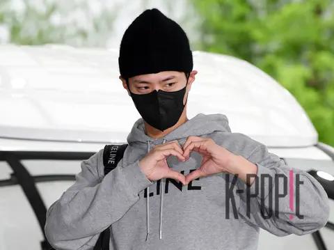 Park Bo-gum — Airport