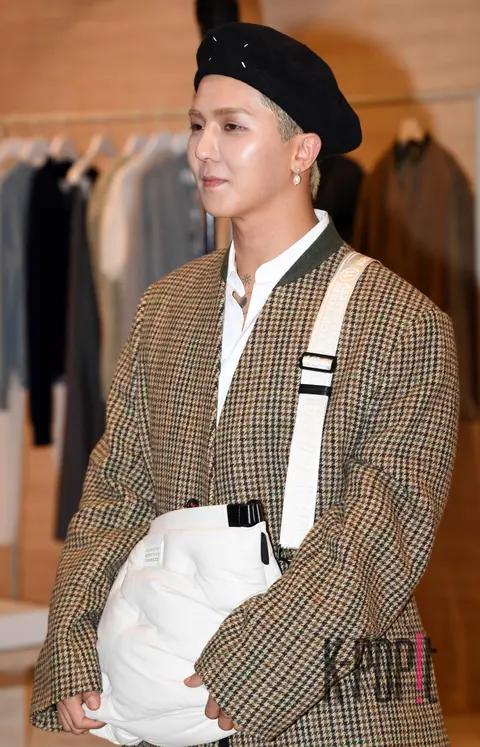 Song Min-ho — Launch
