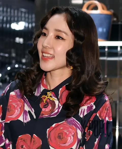 Sandara Park — Launch