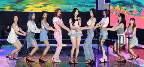 fromis_9 — The Show