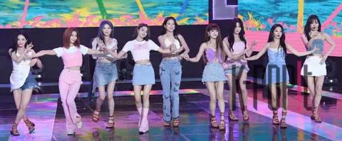 fromis_9 — The Show