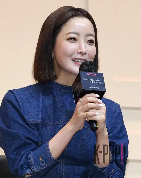 Kim Hee-sun — Black's Bride Production Briefing