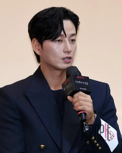 Lee Hyun-wook — Black's Bride Production Briefing