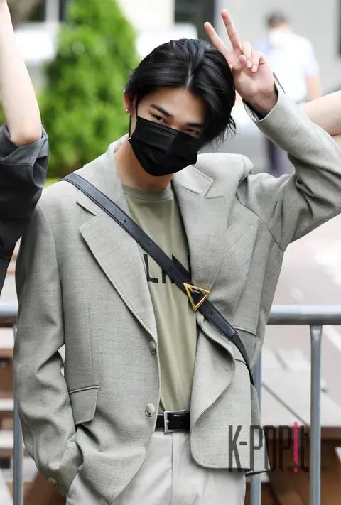 NIKI (ENHYPEN) — Music Bank Arrival