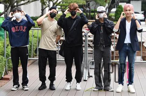 SF9 — Music Bank Arrival