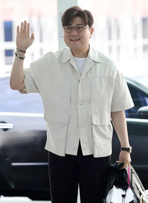 Kim Ho-joong — Airport