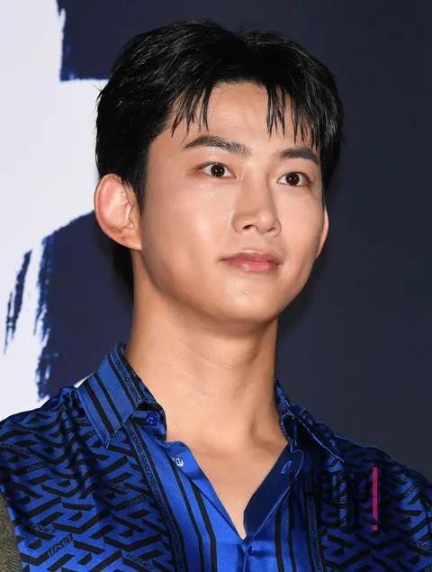 Taecyeon (2PM) — Hansan: Rising Dragon VIP Premiere