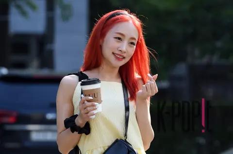 Nicole — Music Bank Arrival