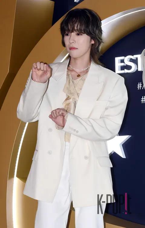 Jinwoo (WINNER) — Launch