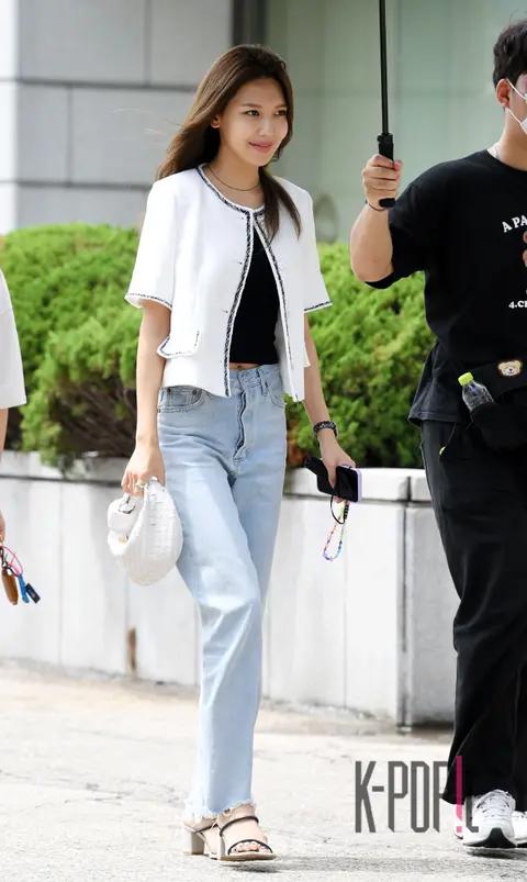 Choi Soo-young — Arrival