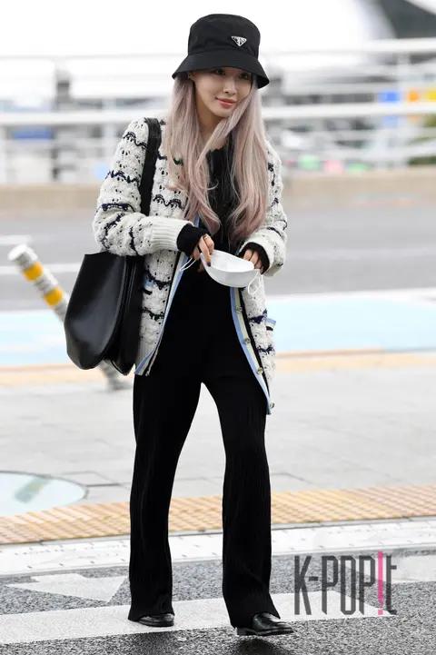 CHUNG HA — Airport