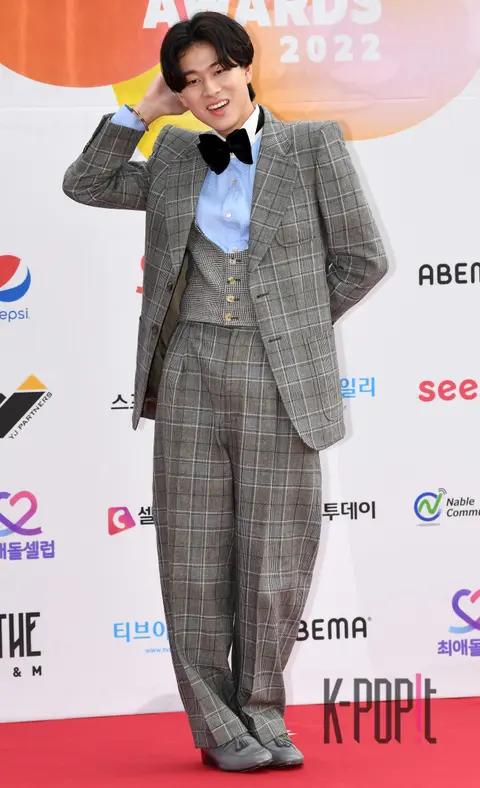 Lee Mu-jin — Heart Dream Awards Red Carpet