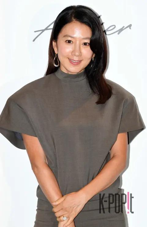 Kim Hee-ae — Launch