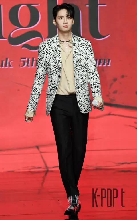 Lee Jin-hyuk — Showcase