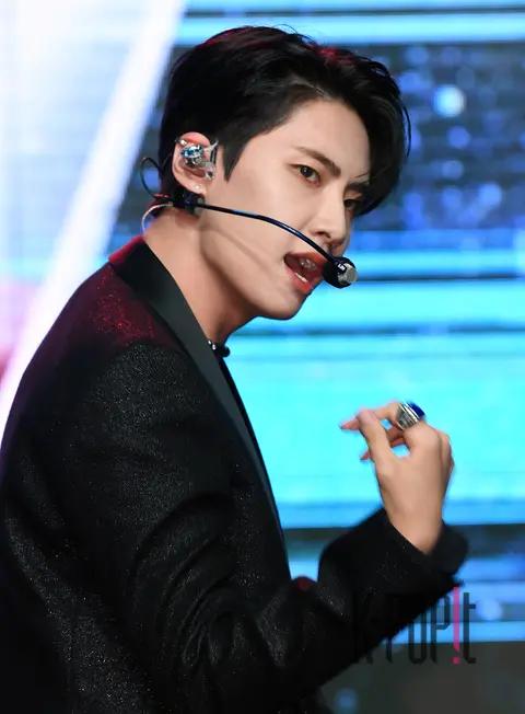 Lee Jin-hyuk — Showcase