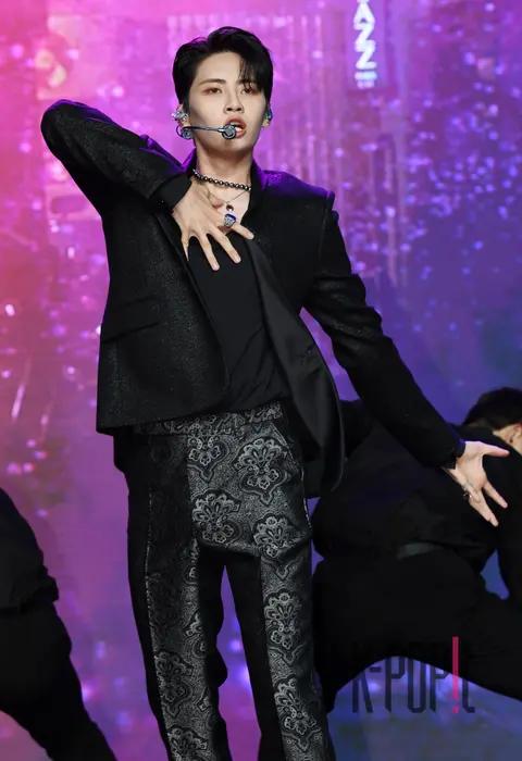 Lee Jin-hyuk — Showcase