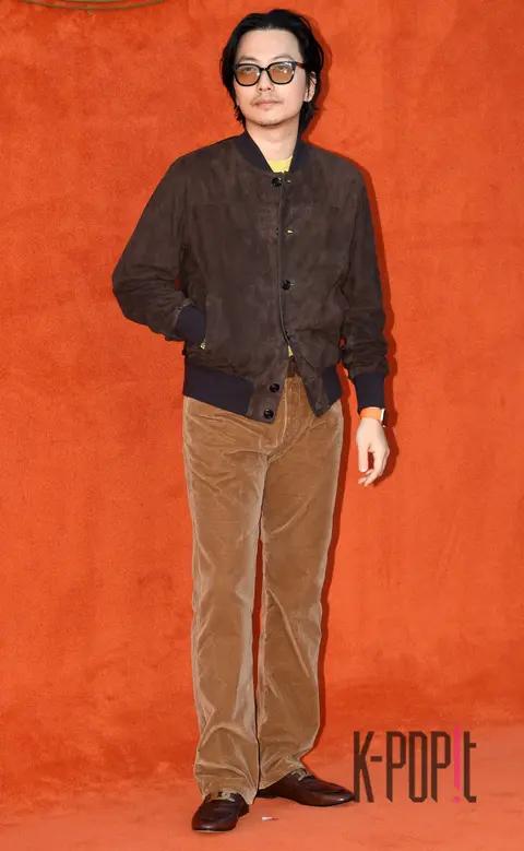 Lee Dong-hwi — Launch