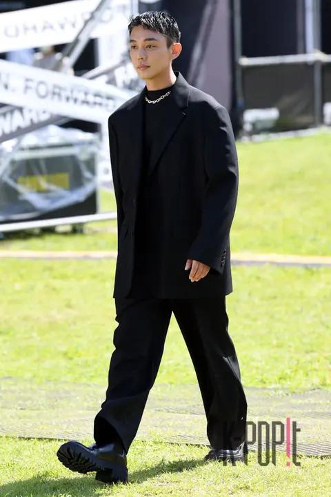 Yoo Ah-in — Launch