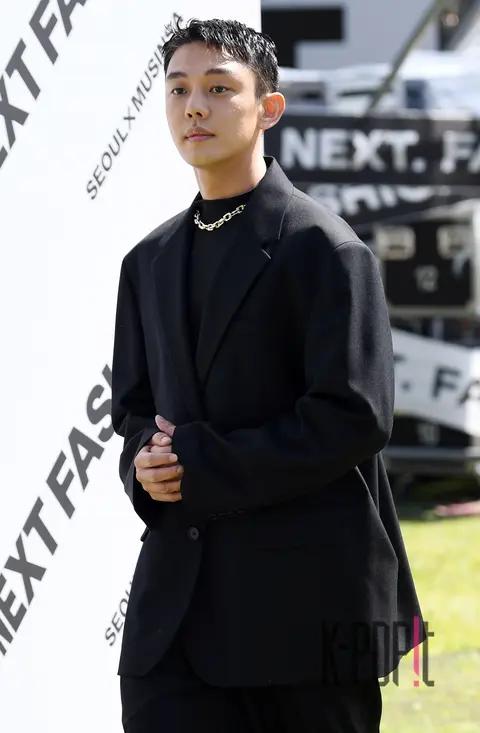 Yoo Ah-in — Launch