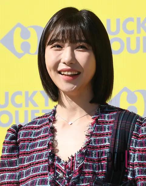 Joo Hyun-young — Launch