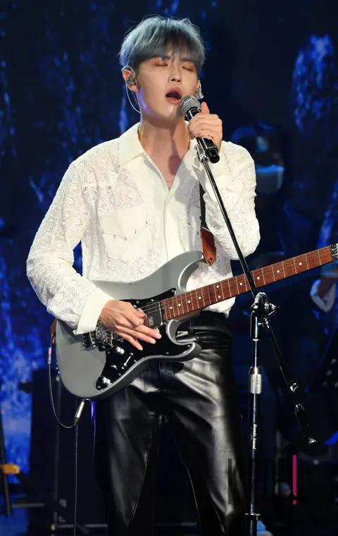 Kim Jaehwan — Showcase