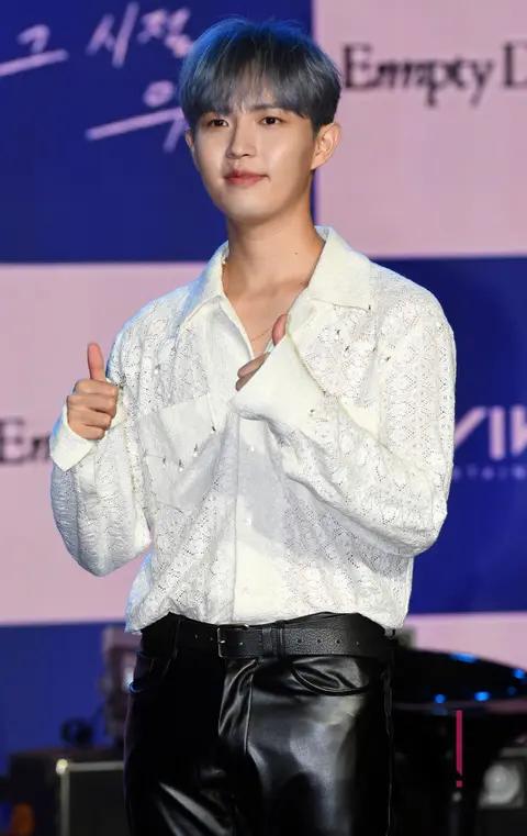 Kim Jaehwan — Showcase