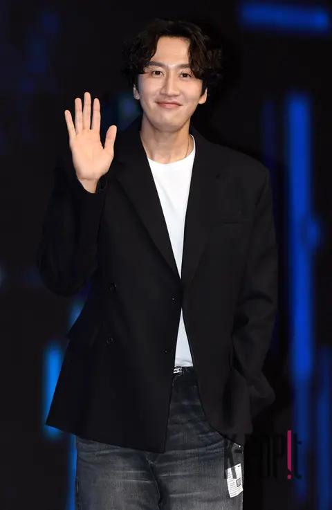 Lee Kwang-soo — The Zone Hold On Production Briefing