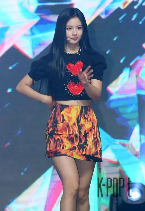 Seol-yun (NMIXX) — NMIXX Showcase