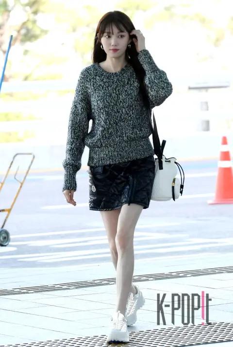 Lee Sung-kyung — Airport
