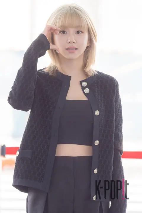 Chaeyoung (TWICE) — Airport