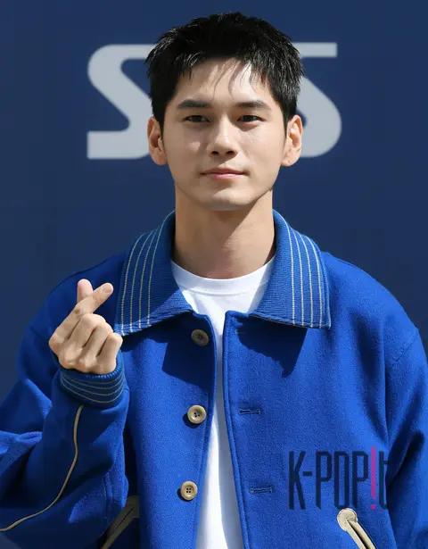 Ong Seong-wu — Arrival