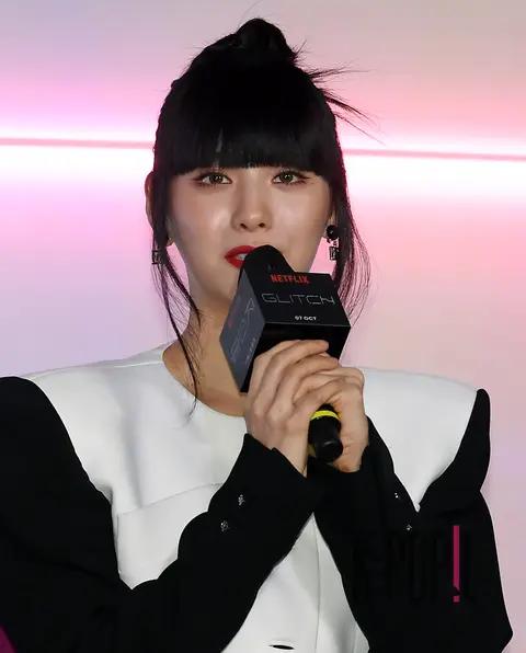 NANA — Glitch Production Briefing — 2022-09-27