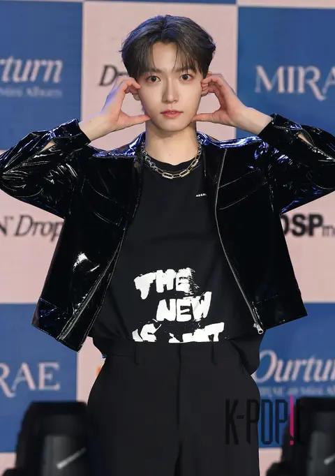 Future Boys Park Si-young — Showcase