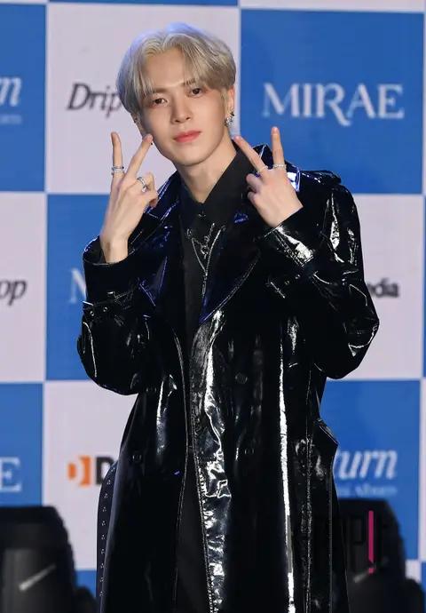 Future Boys Lee Jun-hyuk — Showcase