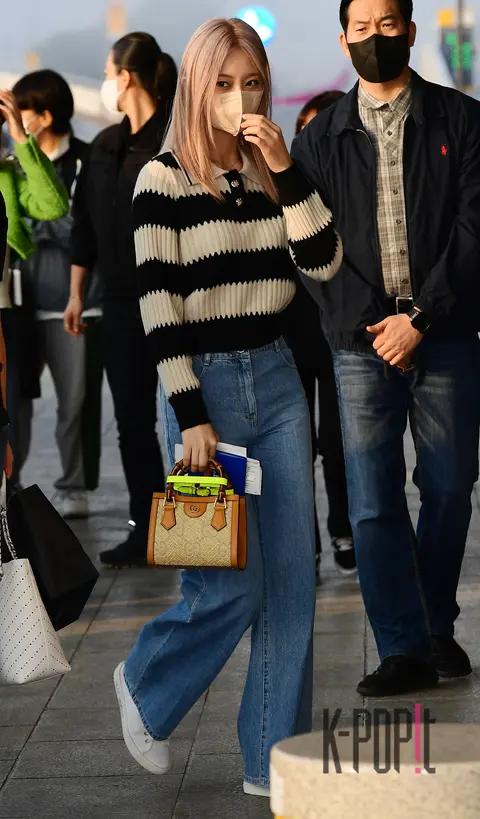 Tzuyu (TWICE) — Airport