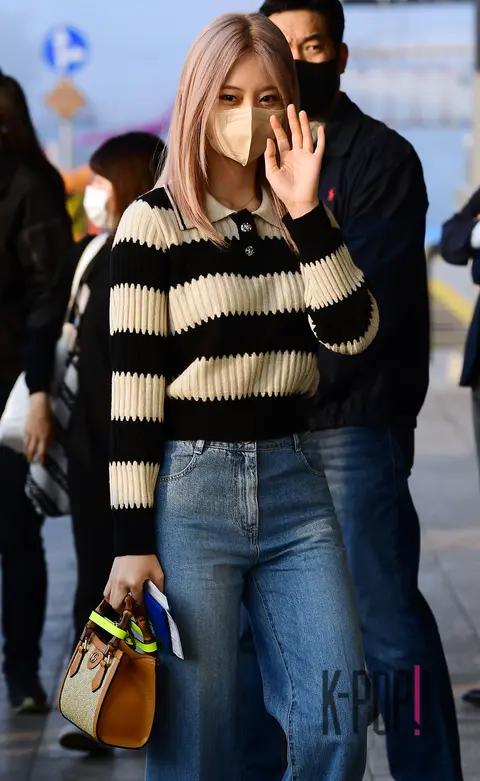 Tzuyu (TWICE) — Airport