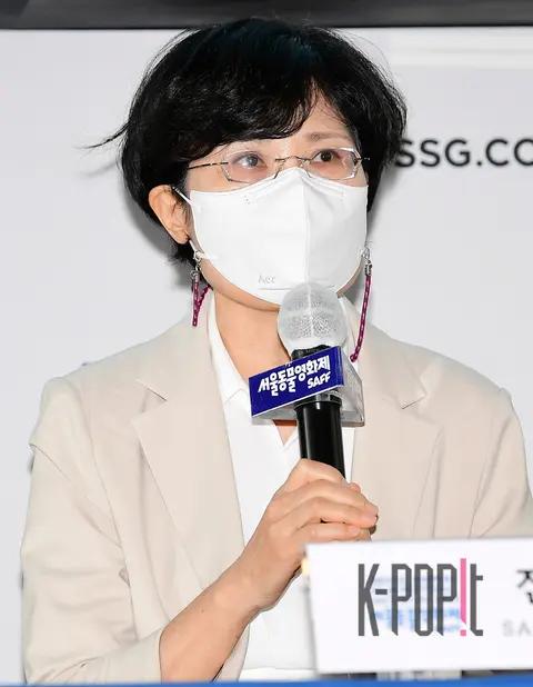 Jeon Jin-gyeong — Animal Film Festival Press Conference