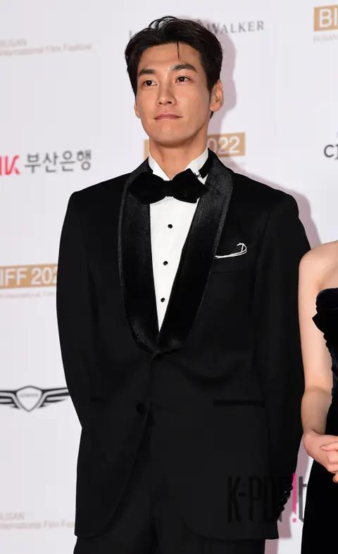 Kim Young-kwang — Busan International Film Festival Red Carpet