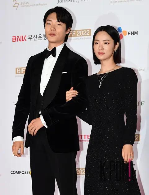 Ryu Jun-yeol, Jeon Yeo-bin — Busan International Film Festival Red Carpet