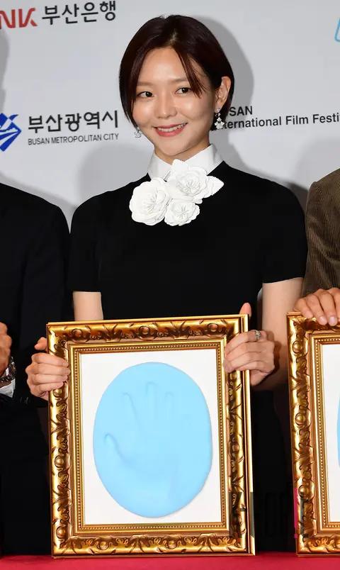 Lee Som — Busan Buil Film Awards