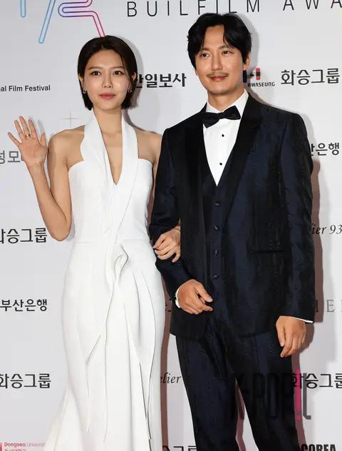Choi Soo-young, Kim Nam-gil — Busan Buil Film Awards