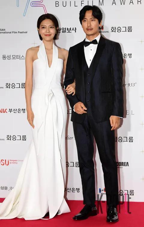 Choi Soo-young, Kim Nam-gil — Busan Buil Film Awards