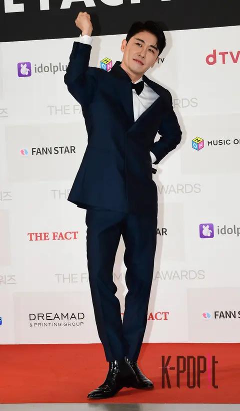 Young Tak — The Fact Music Awards