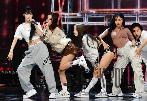 MAMAMOO — Showcase