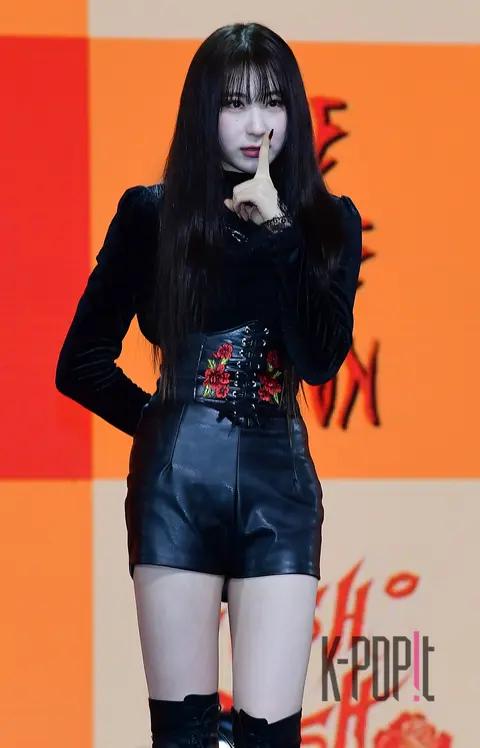 Lee Chae-yeon — Showcase