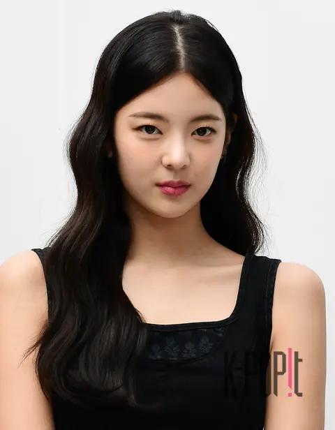 Lia (ITZY) — Launch