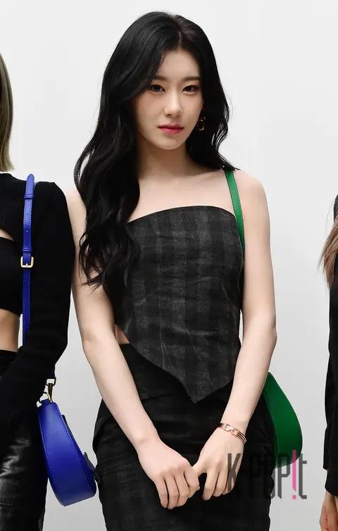 Chaeryeong (ITZY) — Launch