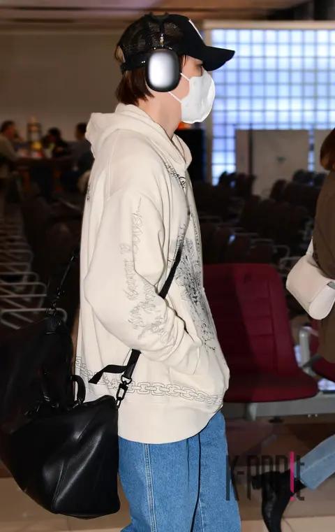 Kang Daniel — Airport